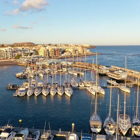 Sunny-harbour Apartment