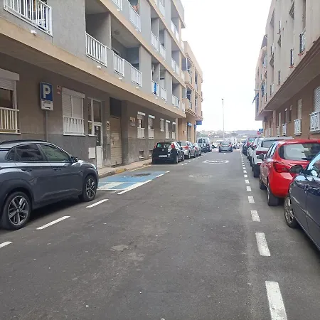 Sunny Harbour ארונה