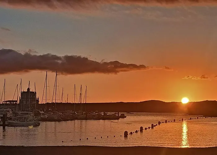 公寓 Sunny Harbour 阿罗纳