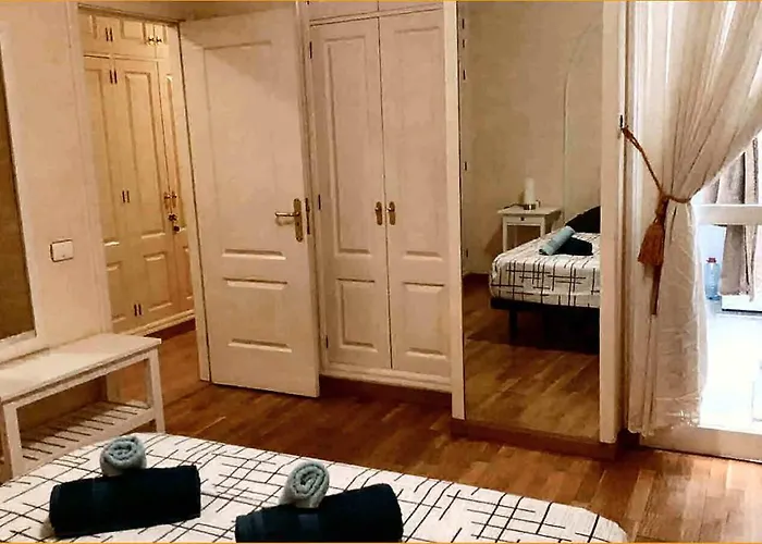 Sunny Harbour * 阿罗纳